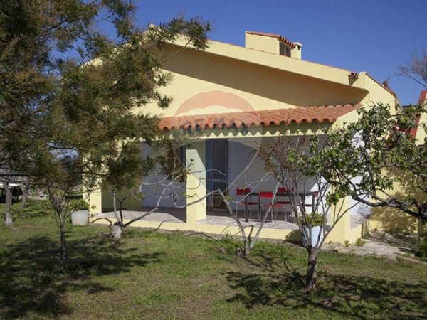 casa indipendente in vendita a Budoni