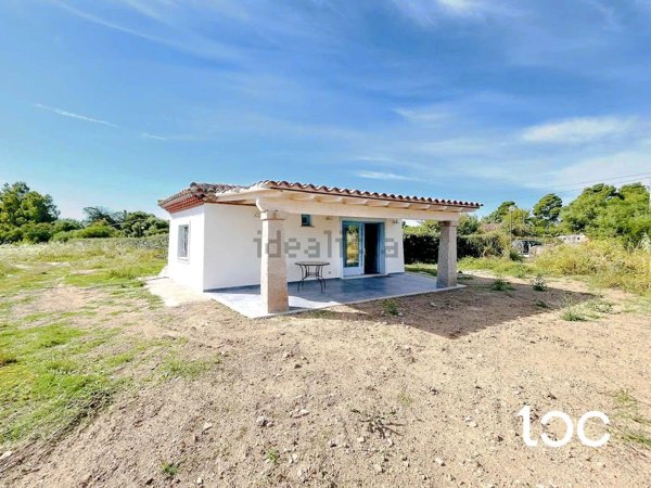 casa indipendente in vendita a Budoni
