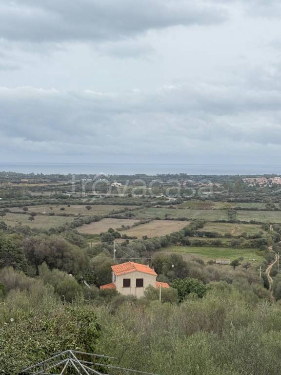 appartamento in vendita a Budoni in zona Maiorca / Li Troni