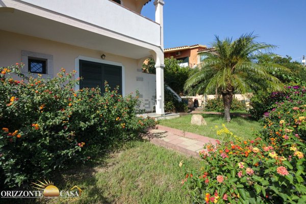 appartamento in vendita a Budoni in zona Limpiddu