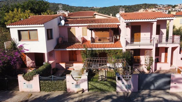 appartamento in vendita a Budoni in zona Agrustos