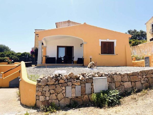 appartamento in vendita a Budoni in zona Maiorca / Li Troni