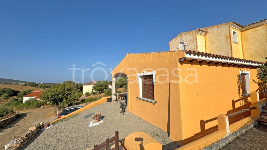casa indipendente in vendita a Budoni