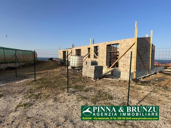 casa indipendente in vendita a Budoni