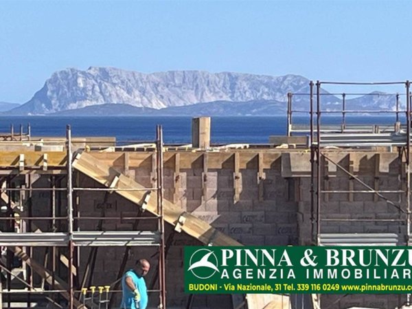 appartamento in vendita a Budoni in zona Budoni centro