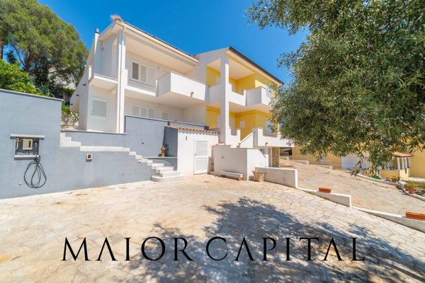 casa indipendente in vendita a Budoni in zona Agrustos