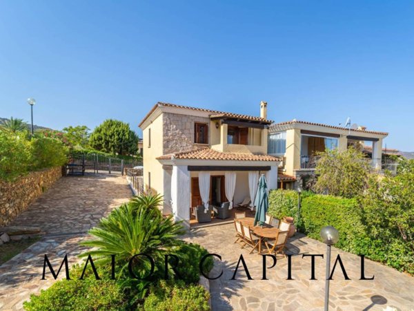 casa indipendente in vendita a Budoni in zona Baia Sant 'Anna