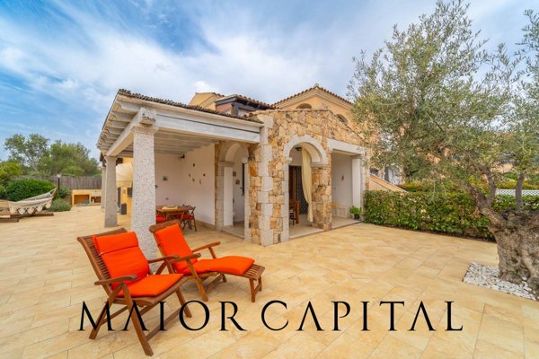 casa indipendente in vendita a Budoni in zona Ottiolu
