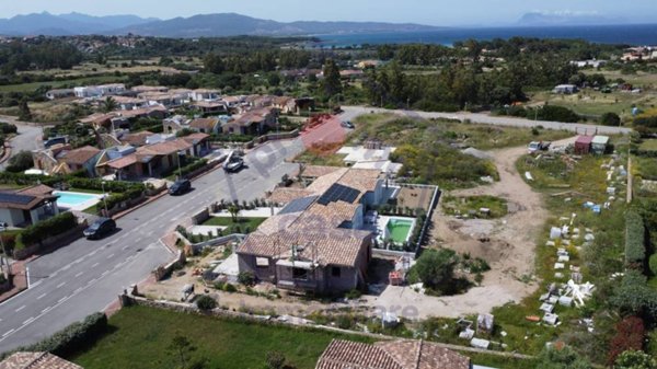 casa indipendente in vendita a Budoni in zona Baia Sant 'Anna