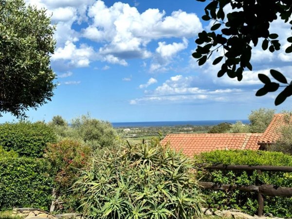appartamento in vendita a Budoni in zona Maiorca / Li Troni