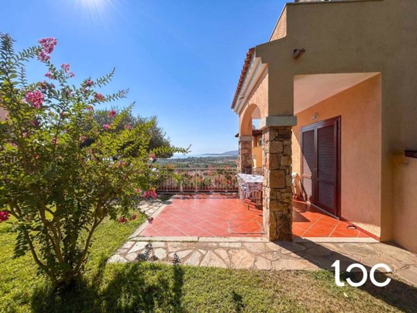 casa indipendente in vendita a Budoni