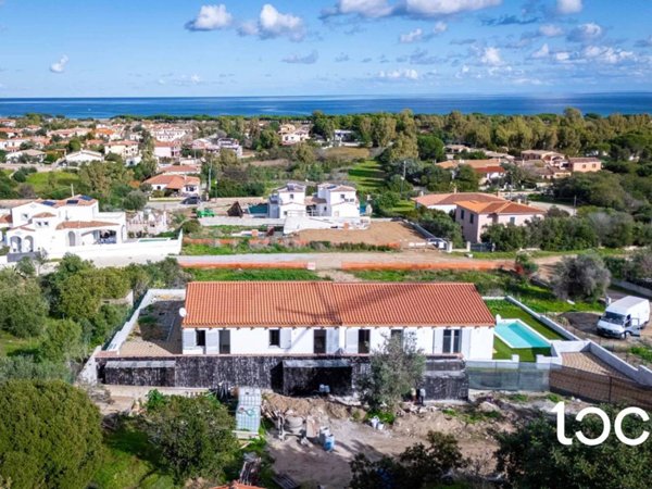 casa indipendente in vendita a Budoni