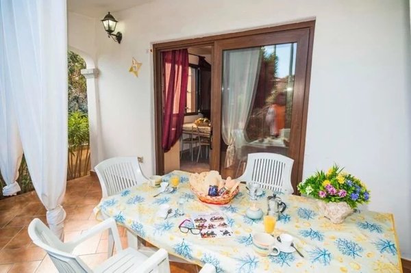 casa indipendente in vendita a Budoni