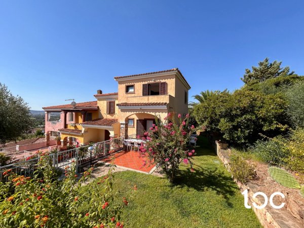 casa indipendente in vendita a Budoni in zona Ottiolu