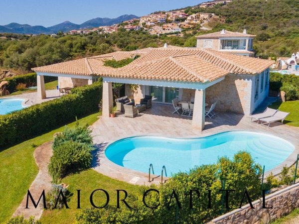 casa indipendente in vendita a Budoni in zona Ottiolu