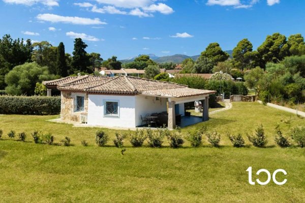 casa indipendente in vendita a Budoni in zona Ottiolu