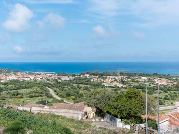 appartamento in vendita a Budoni in zona Agrustos