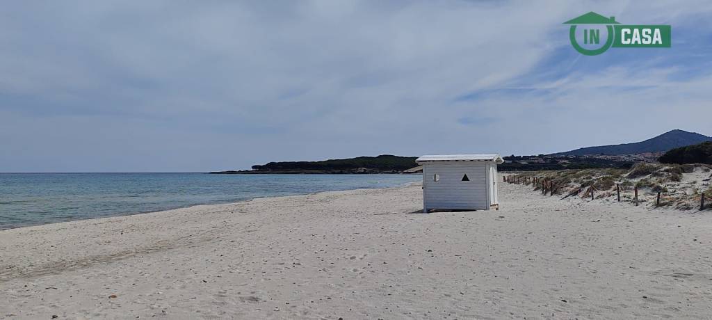 appartamento in vendita a Budoni in zona Baia Sant 'Anna