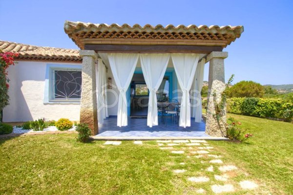 casa indipendente in vendita a Budoni in zona Agrustos