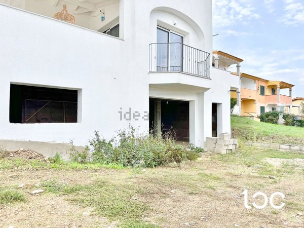 appartamento in vendita a Budoni in zona Tanaunella