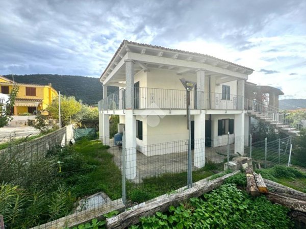 appartamento in vendita a Budoni in zona Tanaunella