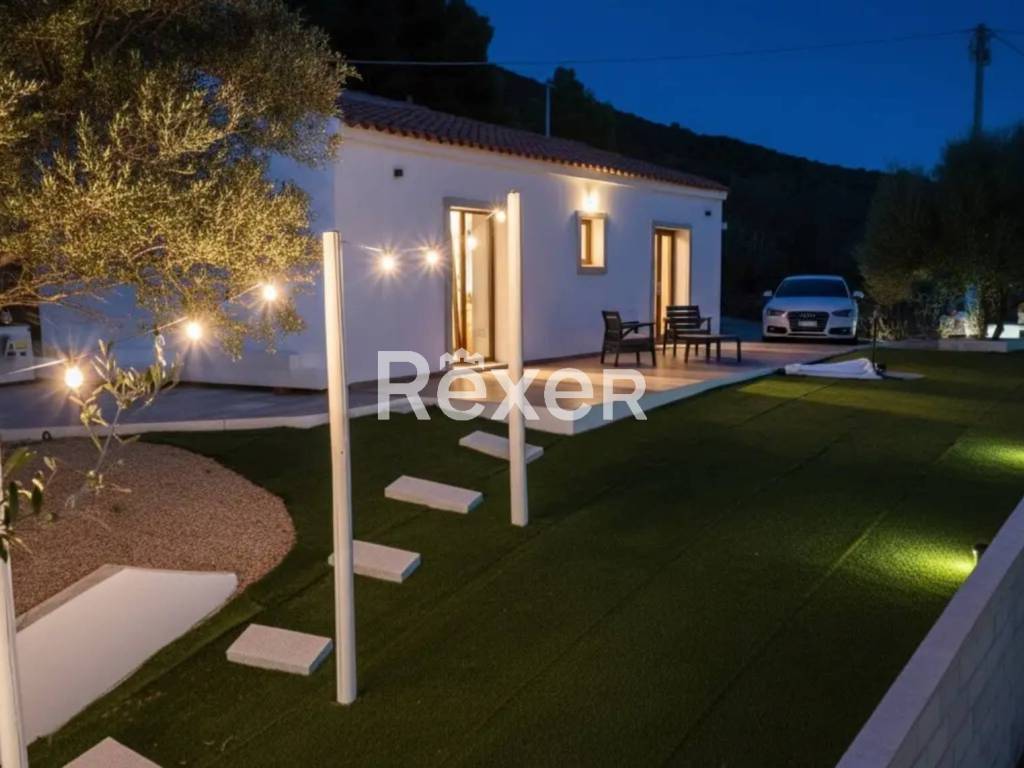 casa indipendente in vendita a Budoni in zona Budoni centro