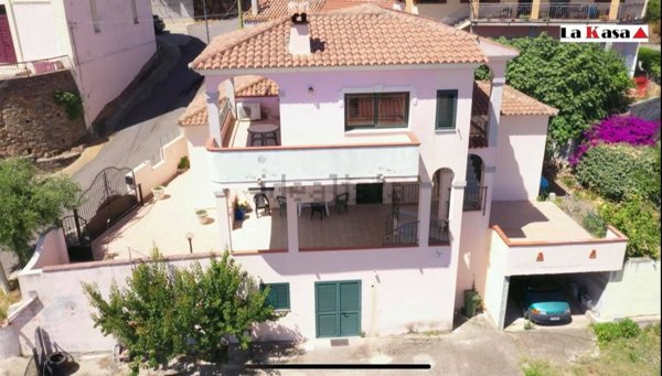 casa indipendente in vendita a Budoni in zona Solità