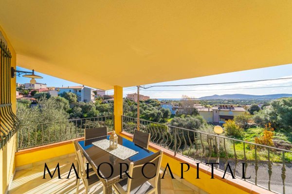 appartamento in vendita a Budoni in zona Agrustos