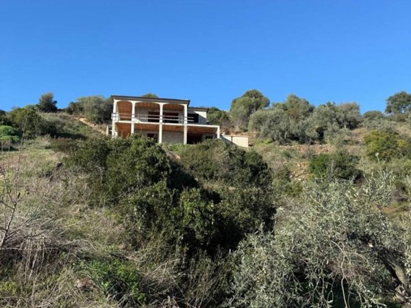 casa indipendente in vendita a Budoni in zona Tamarispa