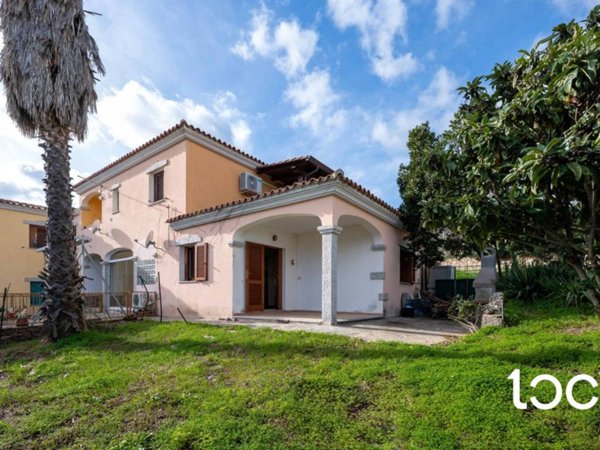 casa indipendente in vendita a Budoni in zona Budoni centro