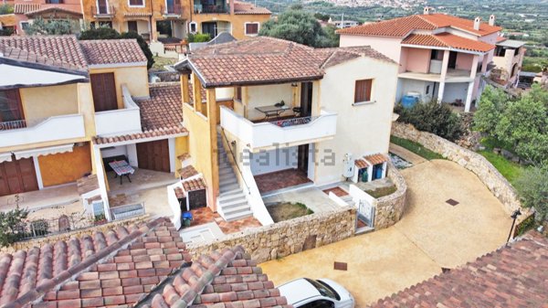 appartamento in vendita a Budoni in zona Baia Sant 'Anna