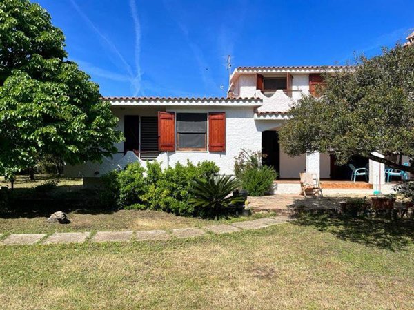 casa indipendente in vendita a Budoni