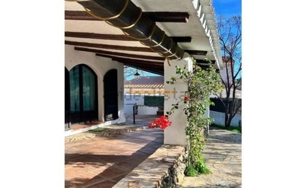 casa indipendente in vendita a Budoni