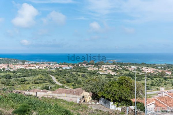 casa indipendente in vendita a Budoni in zona Agrustos