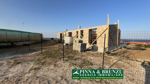 casa indipendente in vendita a Budoni