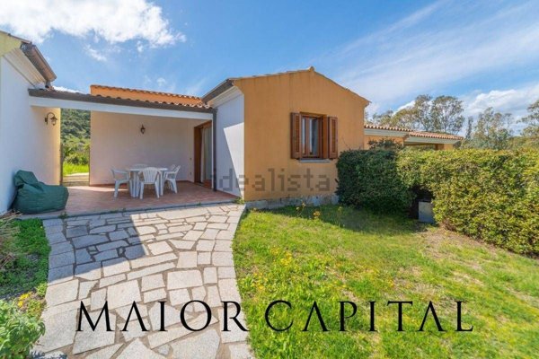 casa indipendente in vendita a Budoni