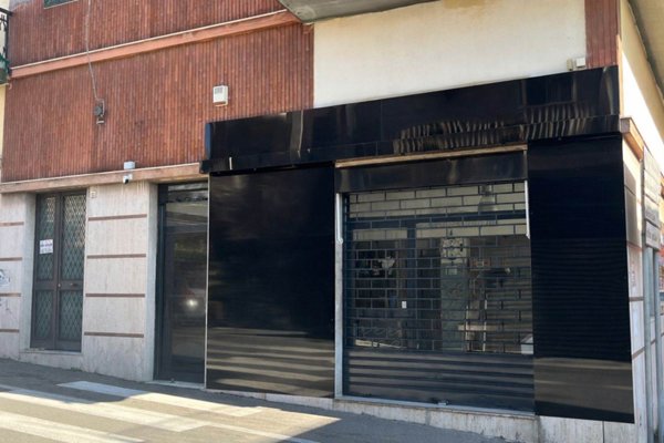 negozio in vendita a Budoni in zona San Pietro