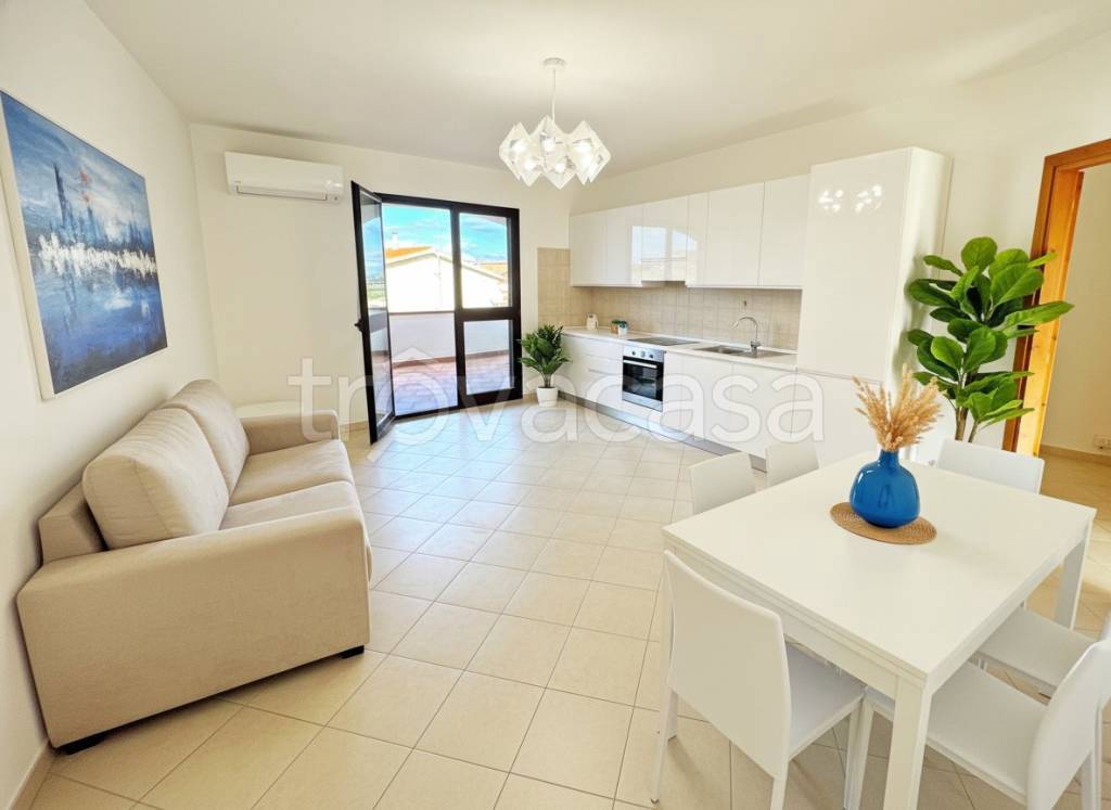 appartamento in vendita a Budoni in zona Budoni centro