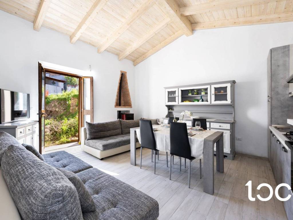 casa indipendente in vendita a Budoni in zona Solità