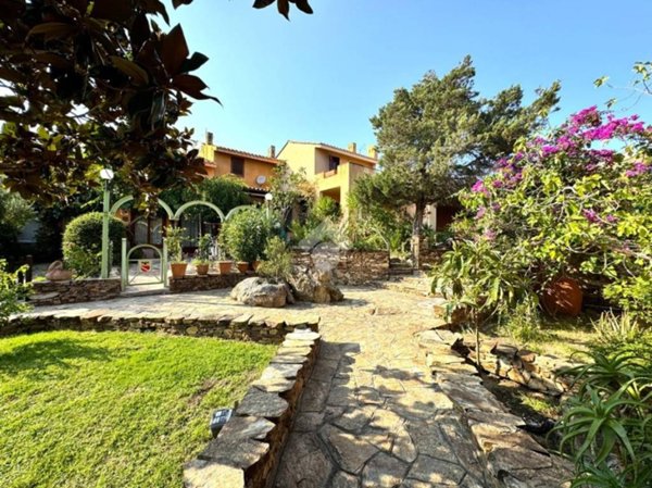 casa indipendente in vendita a Budoni in zona Ottiolu