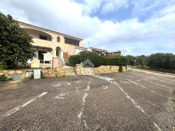 appartamento in vendita a Budoni in zona Limpiddu