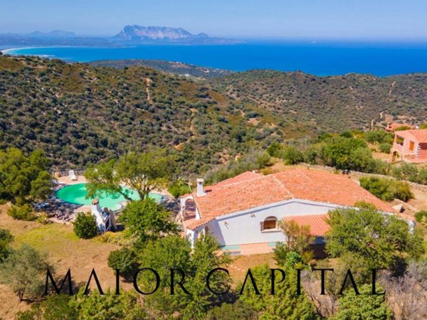 casa indipendente in vendita a Budoni in zona Budoni centro