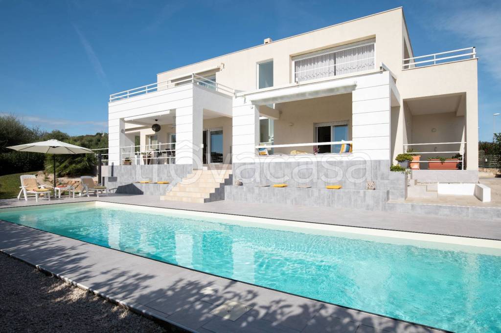 casa indipendente in vendita a Budoni in zona Budoni centro