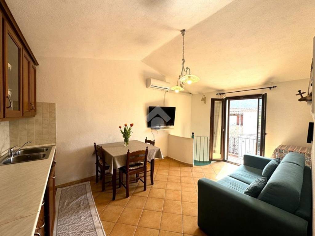 appartamento in vendita a Budoni in zona Tanaunella