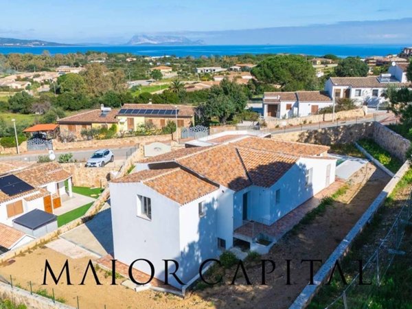 casa indipendente in vendita a Budoni in zona Baia Sant 'Anna
