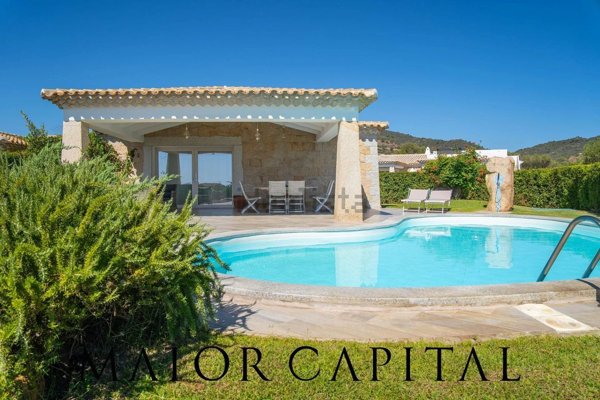 casa indipendente in vendita a Budoni in zona Ottiolu