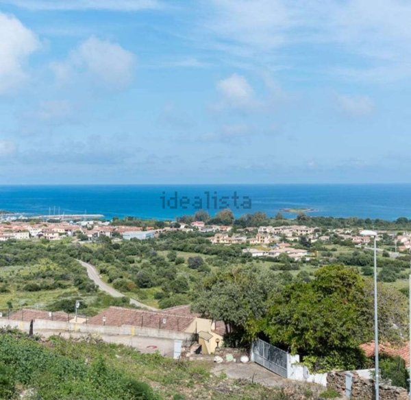 appartamento in vendita a Budoni in zona Agrustos
