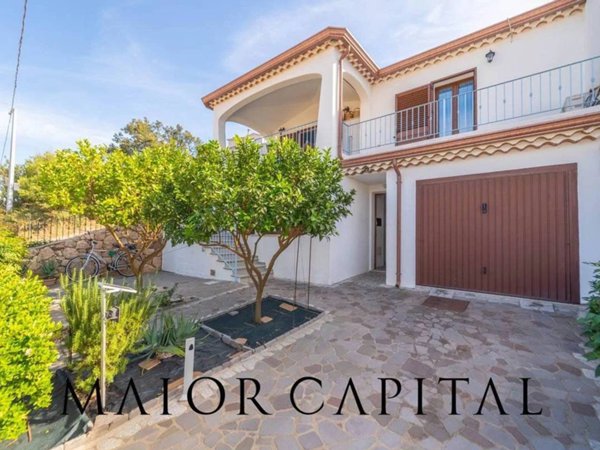 casa indipendente in vendita a Budoni