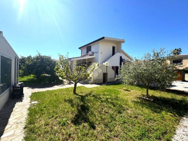 casa indipendente in vendita a Budoni in zona Ottiolu
