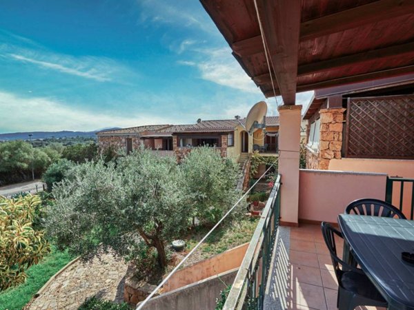 appartamento in vendita a Budoni in zona Agrustos